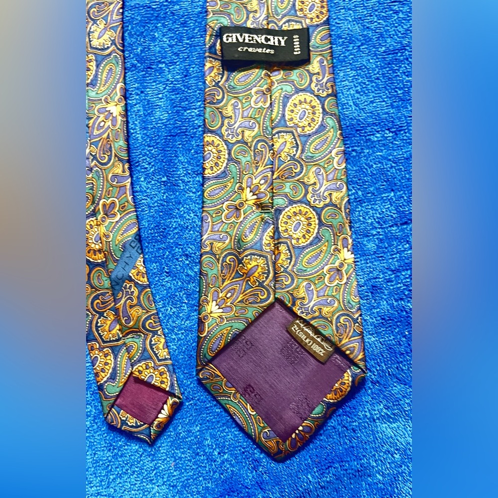 Givenchy Paisley’s Neck Tie Purple OS